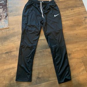 Mens Nike Joggers NWT
